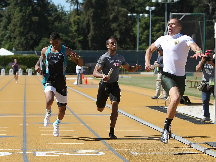 2010 NCS MOC-361.JPG - 2010 North Coast Section Meet of Champions, May 29, Edwards Stadium, Berkeley, CA.